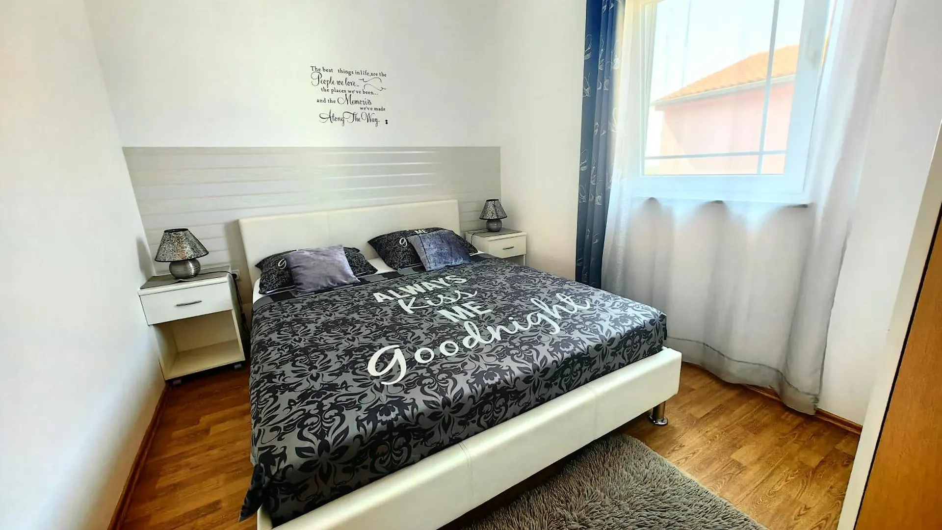Apartments Lea With Pool Malinska Croatia