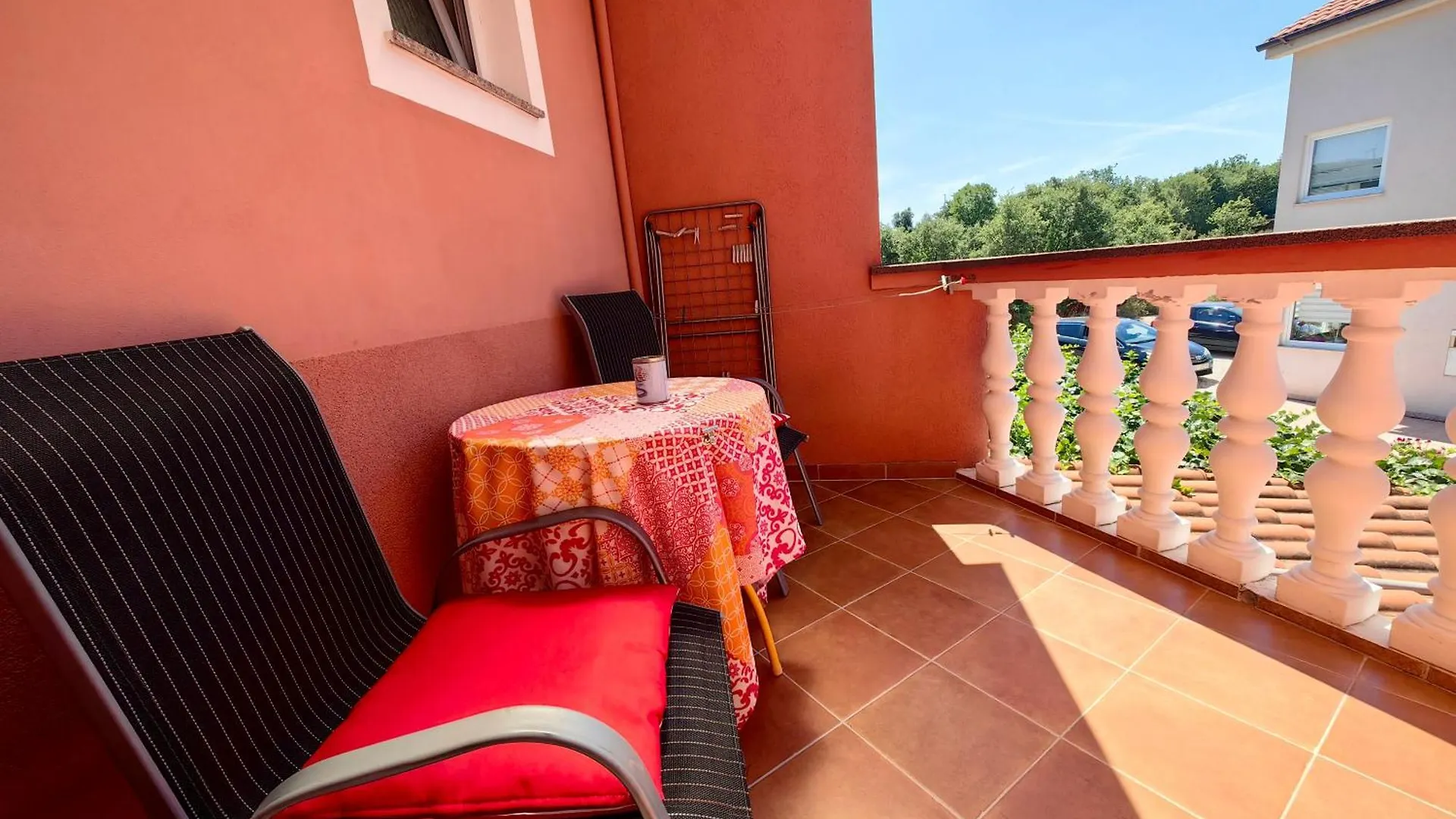Apartments Lea With Pool Malinska